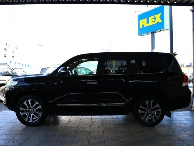 LANDCRUISER wagon