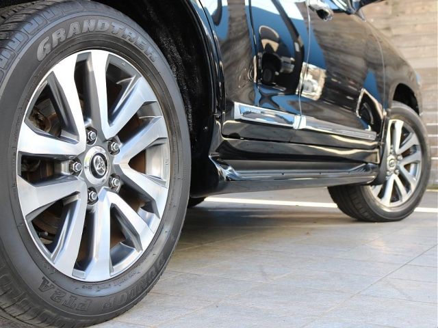 LANDCRUISER wagon