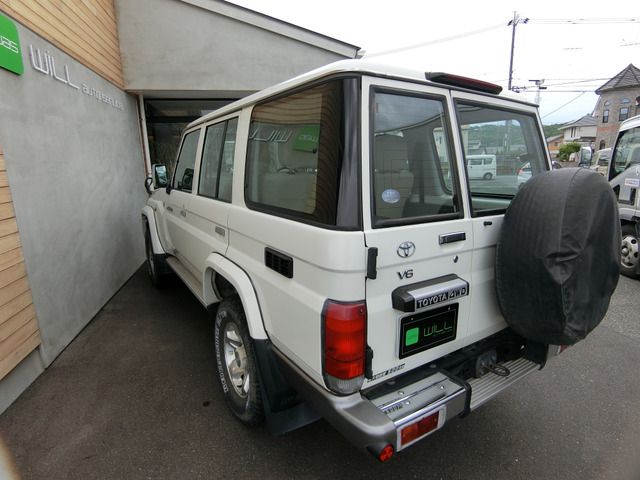 LANDCRUISER van