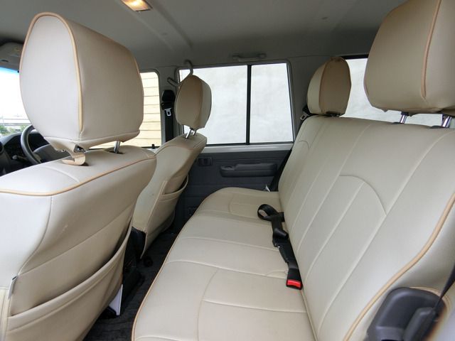 LANDCRUISER van