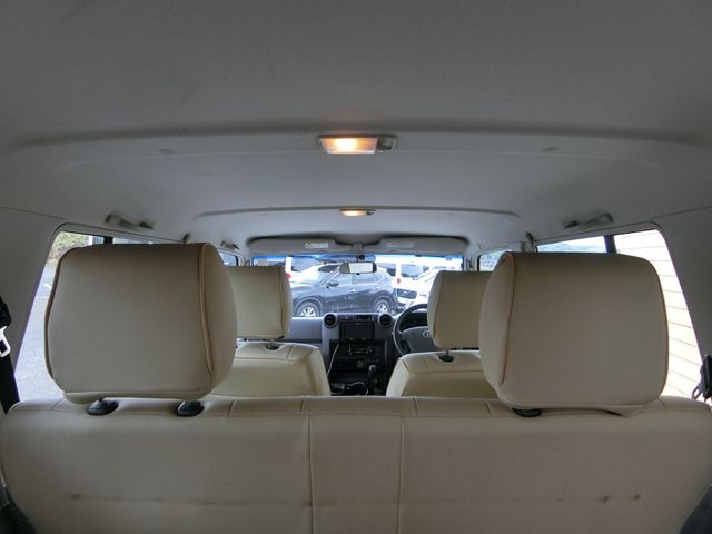 LANDCRUISER van