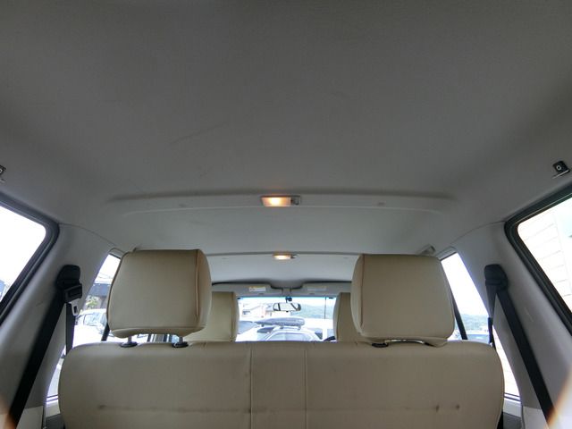 LANDCRUISER van