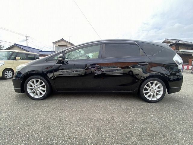PRIUS Alpha
