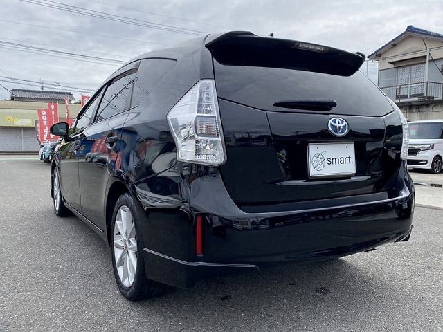 PRIUS Alpha
