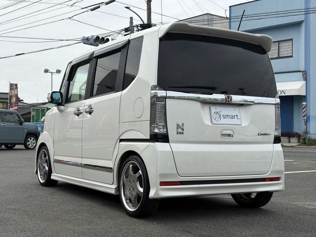 N BOX CUSTOM
