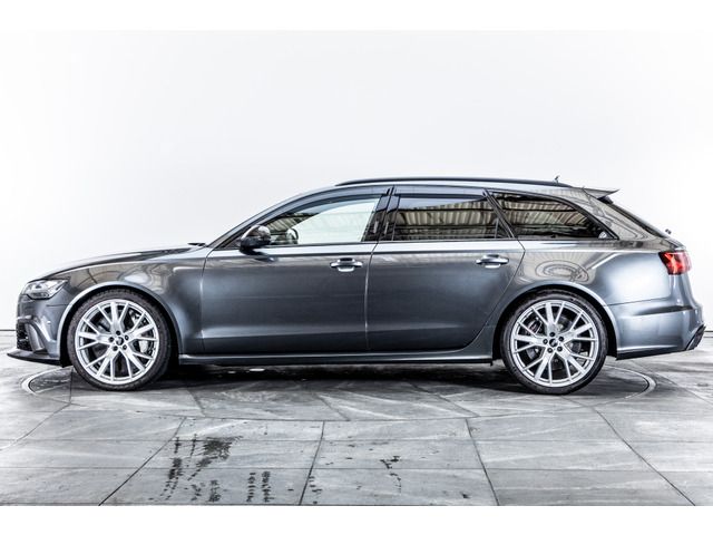 AUDI RS6 AVANT