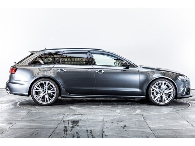 AUDI RS6 AVANT