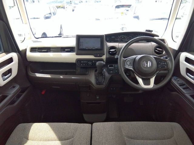 N BOX