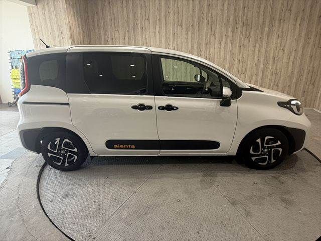 SIENTA HYBRID