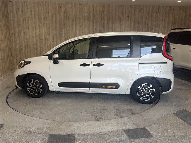 SIENTA HYBRID