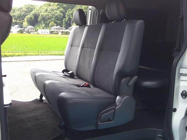 HIACE van 4WD