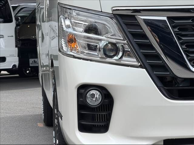 NV350 CARAVAN 4WD
