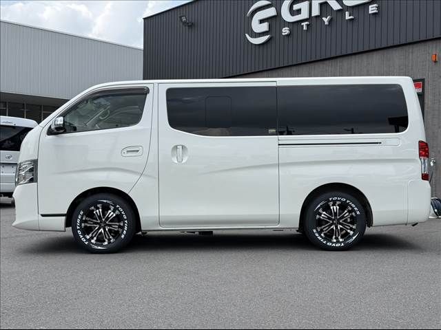 NV350 CARAVAN 4WD