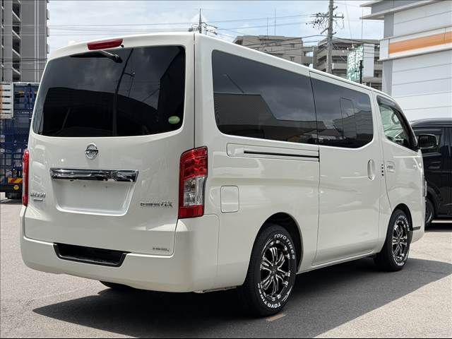 NV350 CARAVAN 4WD