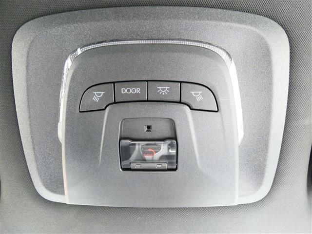 CROWN CROSSOVER