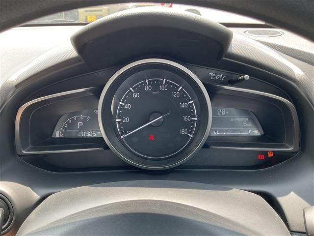 MAZDA2