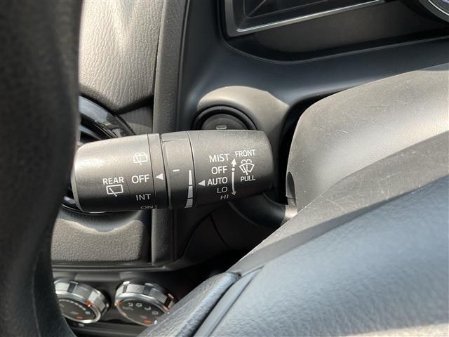 MAZDA2