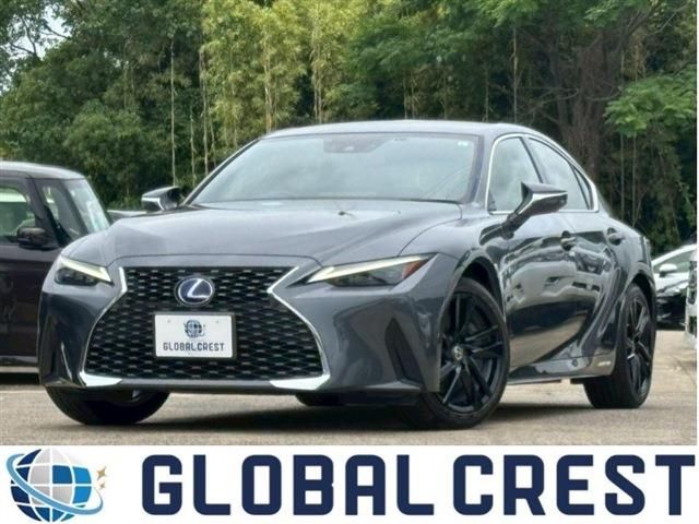 LEXUS IS300h