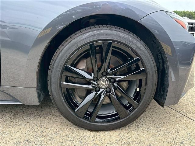 LEXUS IS300h