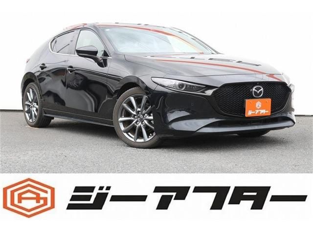 MAZDA3 FASTBACK