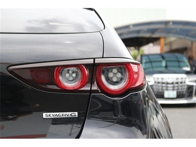 MAZDA3 FASTBACK