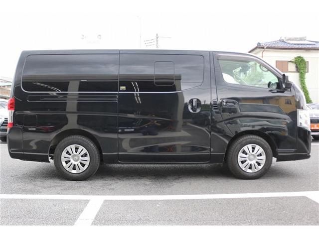 CARAVAN van 2WD