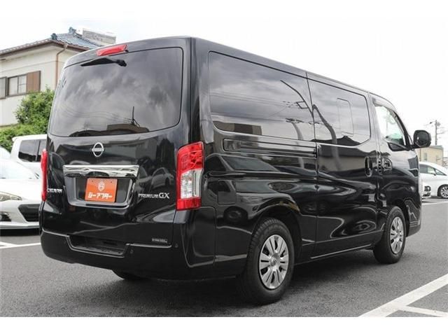 CARAVAN van 2WD