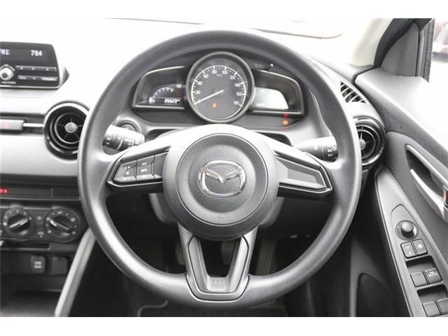 MAZDA2