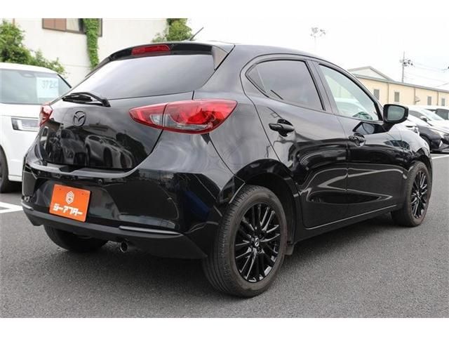 MAZDA2