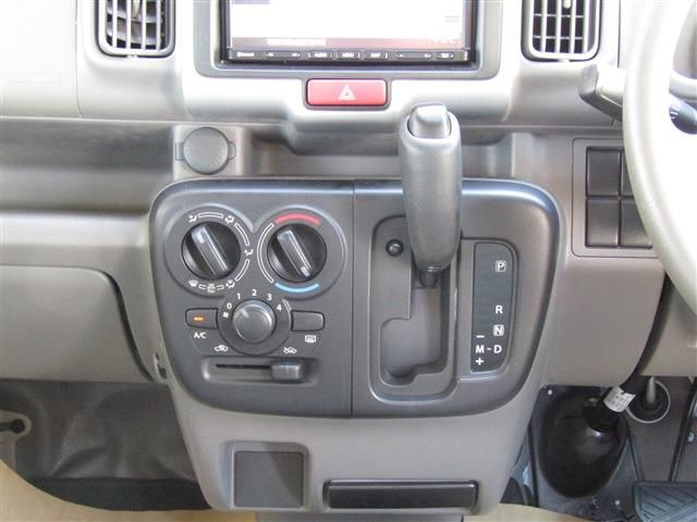 NV100 CLIPPER