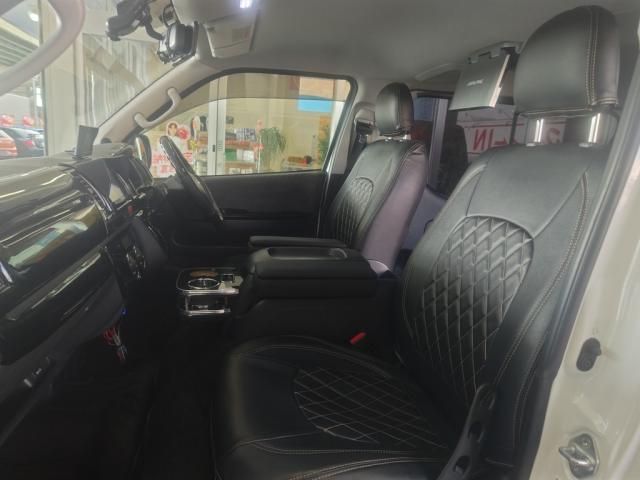 HIACE van 2WD
