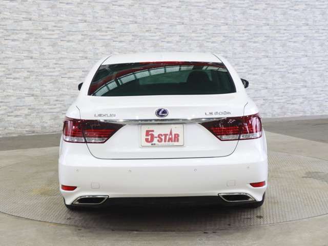 LEXUS LS600h