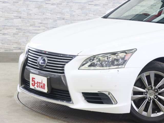 LEXUS LS600h