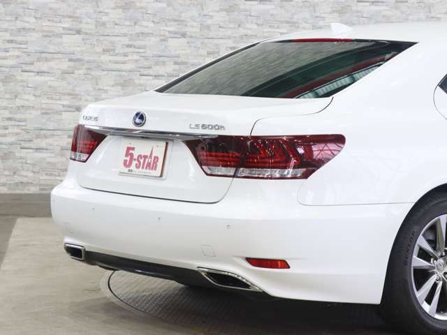 LEXUS LS600h