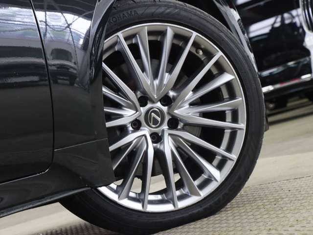 LEXUS IS300h