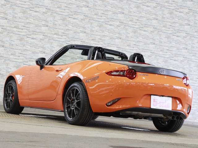 ROADSTER