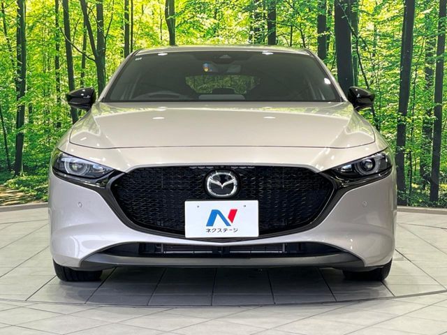 MAZDA3 FASTBACK