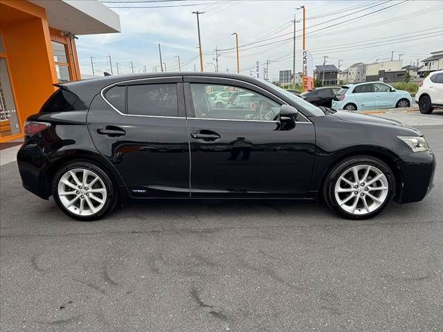 LEXUS CT200h