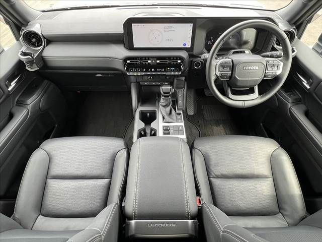 LANDCRUISER 250