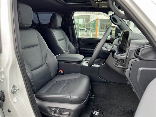 LANDCRUISER 250