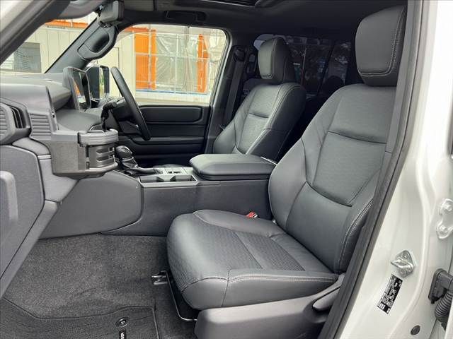LANDCRUISER 250