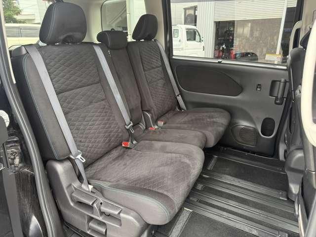 SERENA  S-HYBRID 4WD