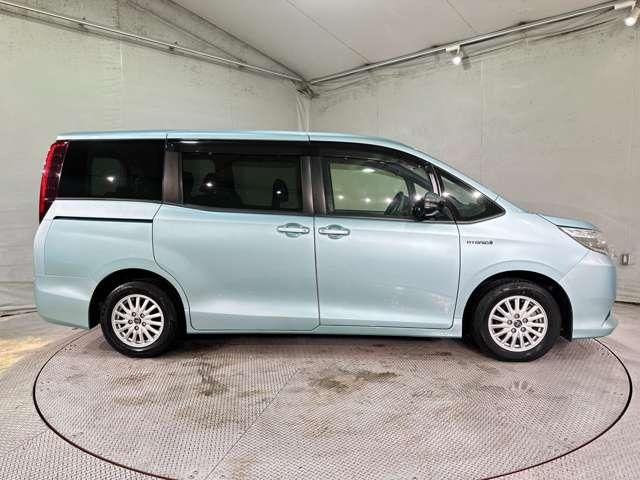 NOAH HYBRID 4WD