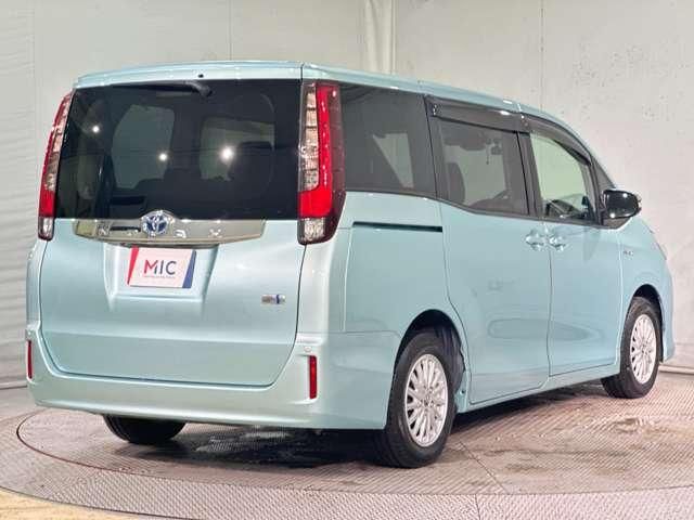 NOAH HYBRID 4WD