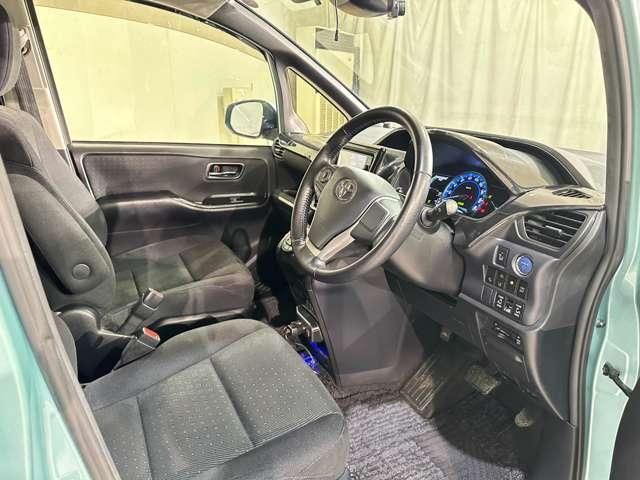 NOAH HYBRID 4WD