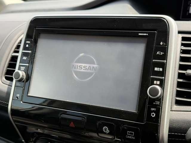 SERENA  S-HYBRID 4WD