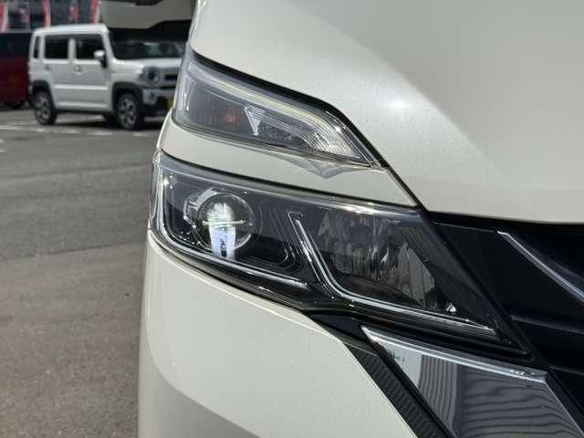 SERENA  S-HYBRID 4WD