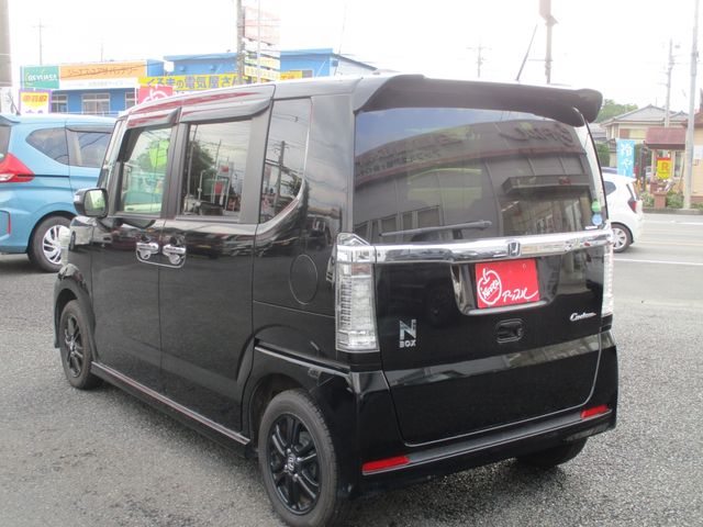 N BOX CUSTOM