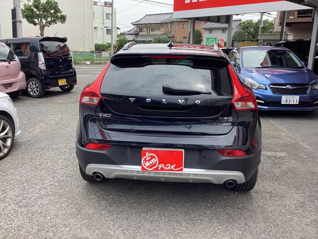 VOLVO V40 CROSS COUNTRY