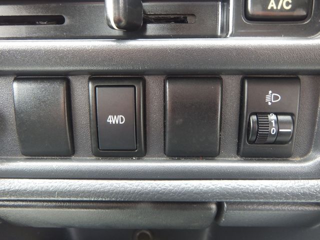 NT100 CLIPPER 4WD
